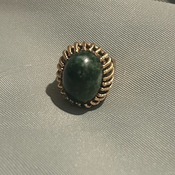 14K solid Gold Jade Ring cocktail ring - Picture 5 of 7